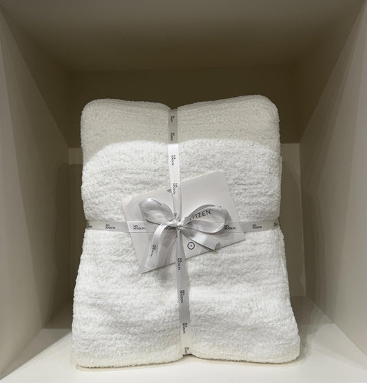 Off White Snug Throw Blanket