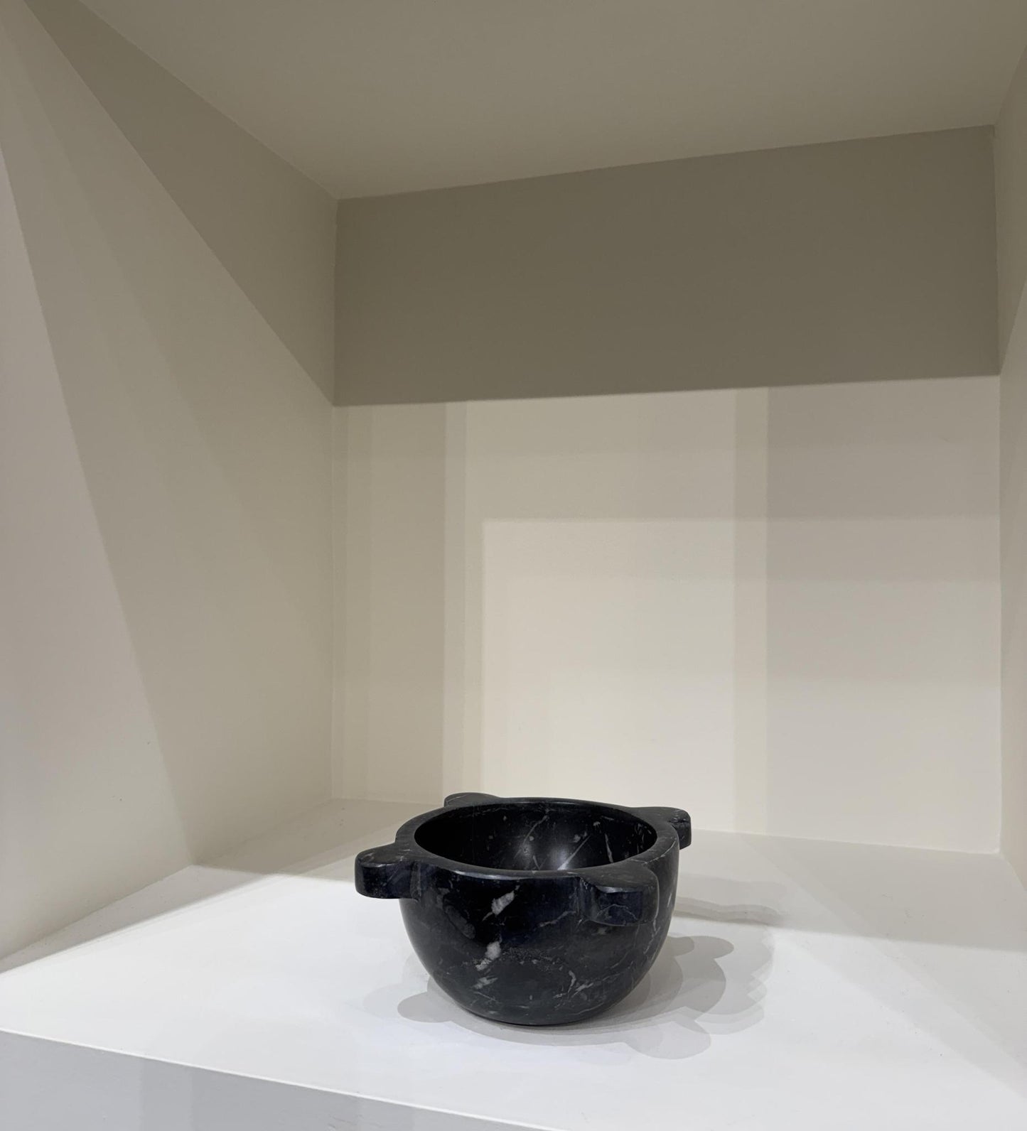 Black Medium Marble Mortar